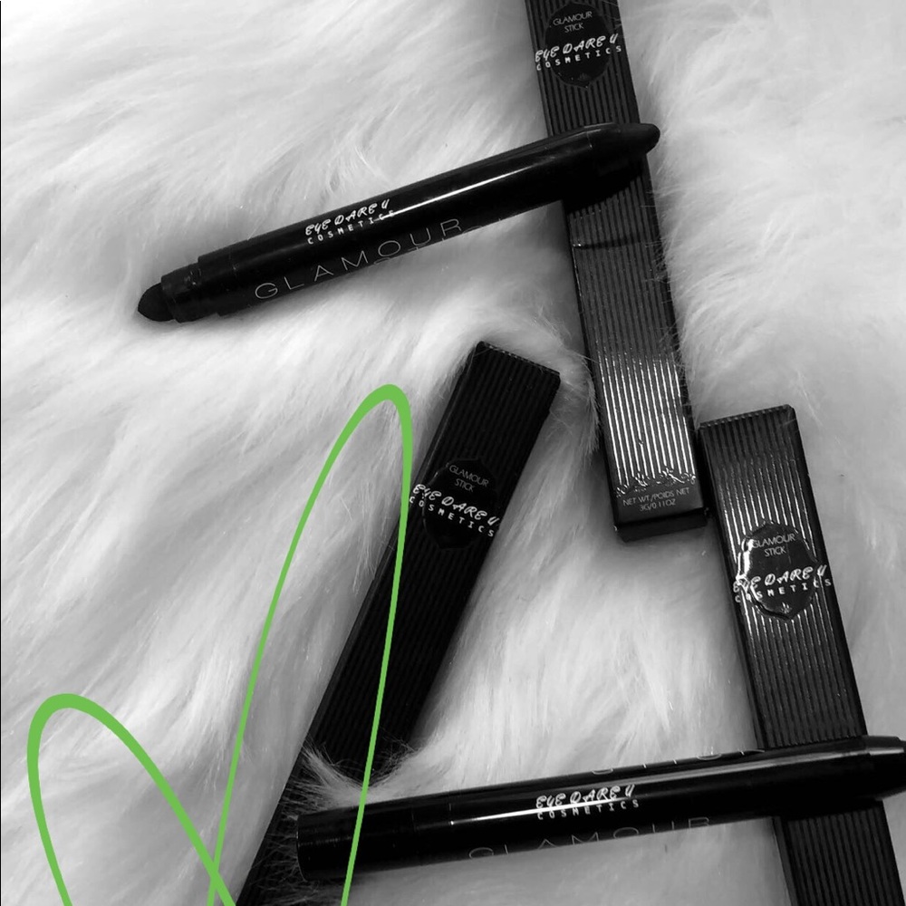 EYE GLAM STICK ✨